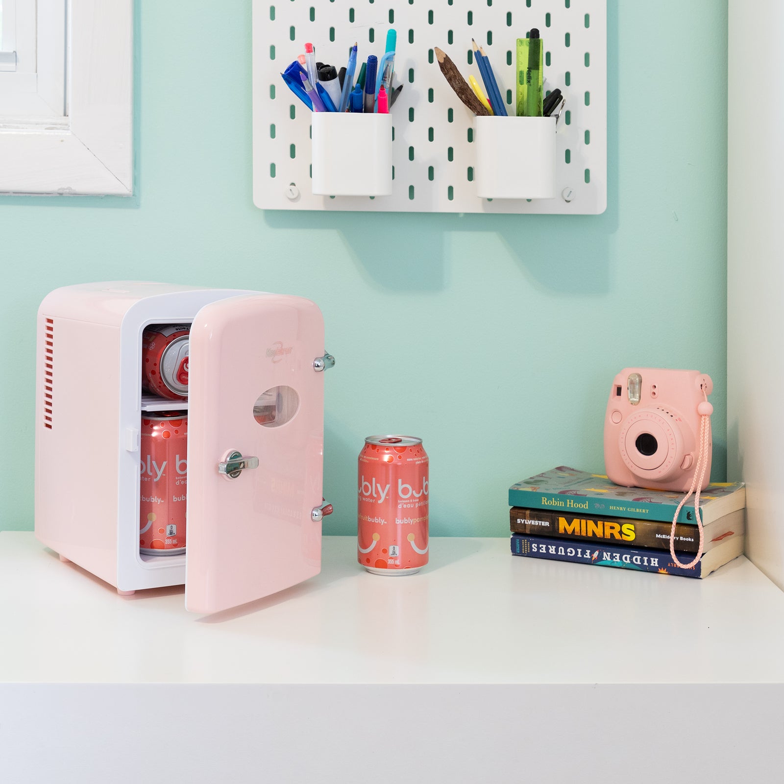 Koolatron Retro Portable Mini Fridge 4 liter Pink