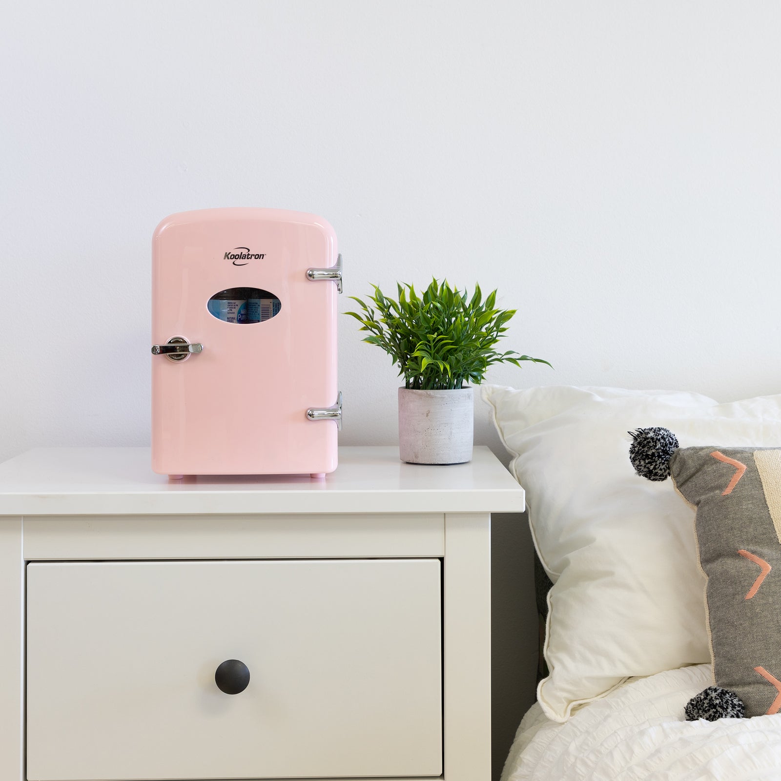 Koolatron Retro Portable Mini Fridge | 4 liter | Pink